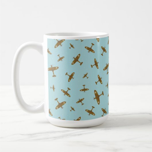 Spitfire War Planes Patroon op Pastel Blue Koffiemok (Links)