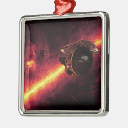 Spitzer gezien tegen de infrarode hemel 2 metalen ornament (Links)