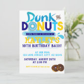 Splash Pool Dunk in Donut Party Birthday Kaart (Staand voorkant)