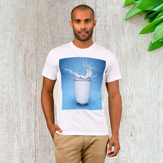 Splash van melk in Mannen T-shirt van de Drink van