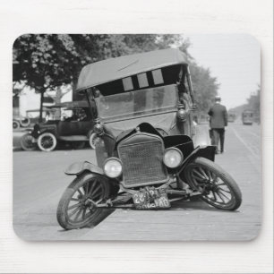 Splay Feet, 1922 Muismat