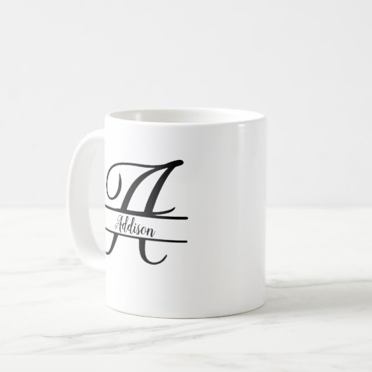 Split Monogram A-Z Zwart-wit Koffiemok (Voorkant links)