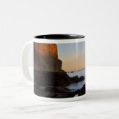 Split Rock Lighthouse bij zonsondergang nabij Two Tweekleurige Koffiemok (Voorkant links)