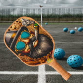 Split-Second Serve: Man op een Pickleball Racket
