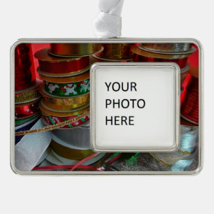 Spoelen van kerstfeestdagen, rood en goud verzilverd omlijst ornament