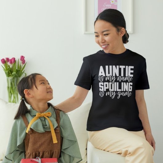 Spoil is mijn speeltante. t-shirt