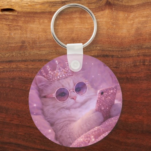 Spoiled Princess Cat Texting in Bed                Sleutelhanger (Achterkant)