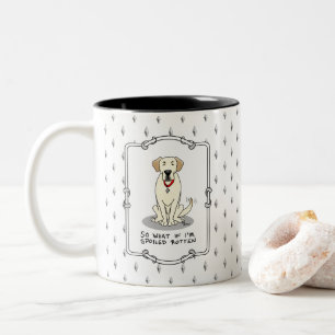 Spoiled Rotten Yellow Lab Labrador Retriever Funny Tweekleurige Koffiemok