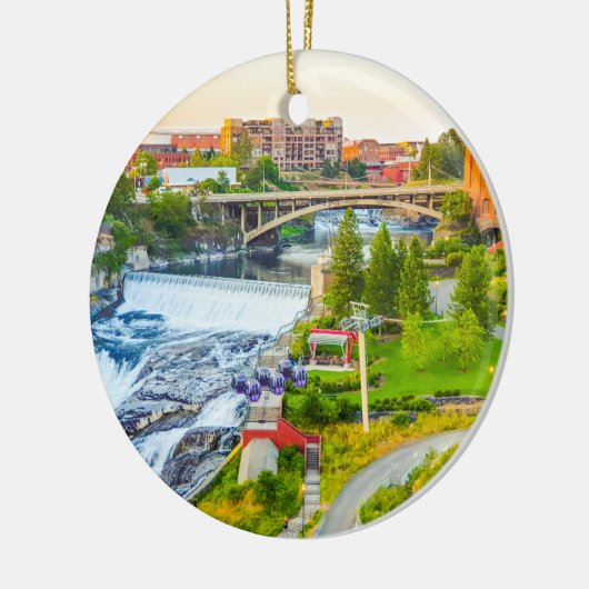 Spokane Herfsten Ornament met kerstbomen in Washin (Links)