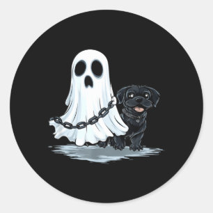 Spook die puppyhond vasthoudt, grappig Halloween-k Ronde Sticker