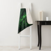 Spookachtig donkergroen bos sherpa deken (In situ)