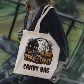 Spookachtige Halloween-avond met geesten en pompoe Tote Bag