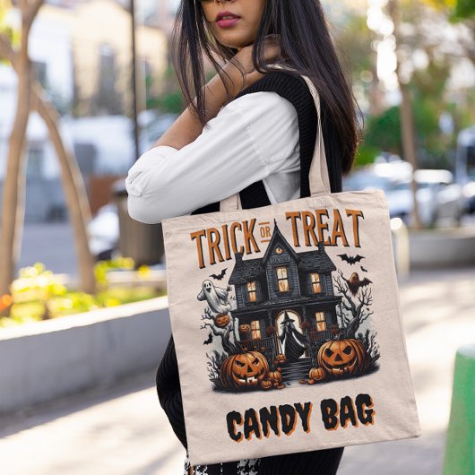 Spookachtige Halloween-avond op het spookachtige h Tote Bag