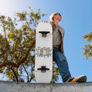 Spookachtige Halloween-spoken in verpleegpakken Persoonlijk Skateboard