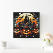 Spookachtige pompoenen schijnen in het maanlicht vierkante klok (Huis)