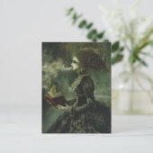 Spookachtige vrouw met ijzige adem die een boek le briefkaart (Staand voorkant)