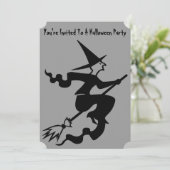 spookheks op broomstick halloween party kaart (Staand voorkant)