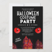 Spookhuis met rode ogen Halloween-feest Kaart (Voorkant)