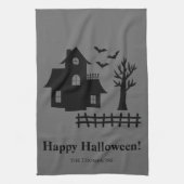 Spookhuis silhouet en aangepaste tekst Halloween Theedoek (Verticaal)