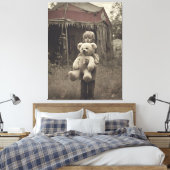 Spookkind bij de verlaten vintage circustent canvas afdruk (Insitu (Slaapkamer))