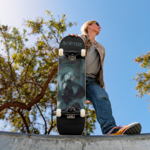 Spookmeisje in het Blauw – Hunkerende Surrealistis Persoonlijk Skateboard