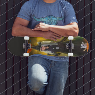 Spooktactulaire Halloween-verjaardagsuitnodiging Persoonlijk Skateboard