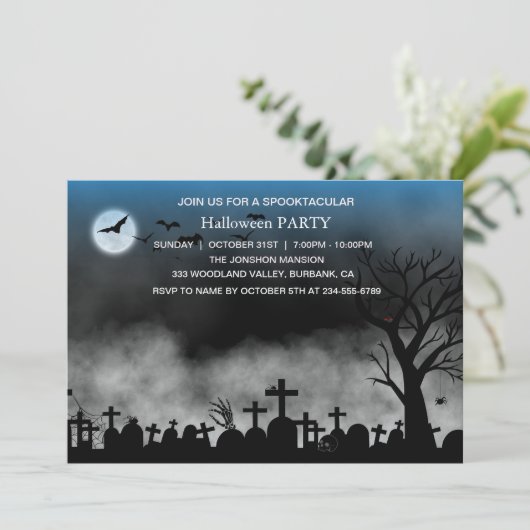 Spooktaculaire Dark Haunted House Halloween Party Kaart (Staand voorkant)