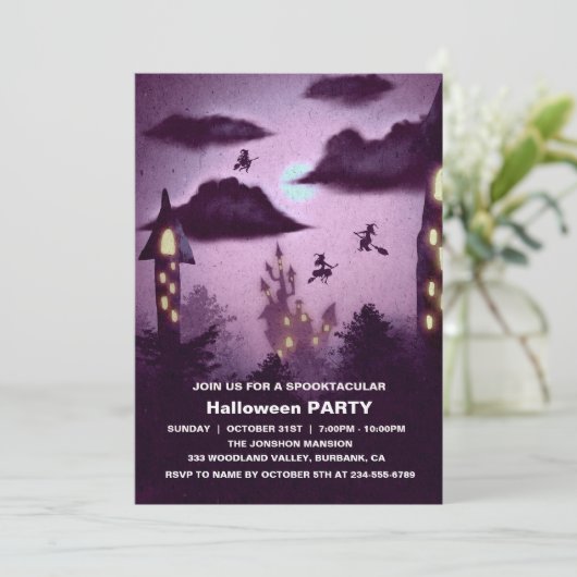 Spooktaculaire Dark Haunted House Halloween Party Kaart (Staand voorkant)