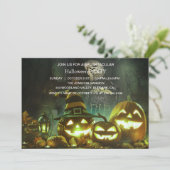 Spooktaculaire Dark Haunted House Halloween Party Kaart (Staand voorkant)