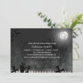 Spooktaculaire Dark Haunted House Halloween Party Kaart (Staand voorkant)