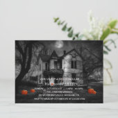 Spooktaculaire Dark Haunted House Halloween Party Kaart (Staand voorkant)