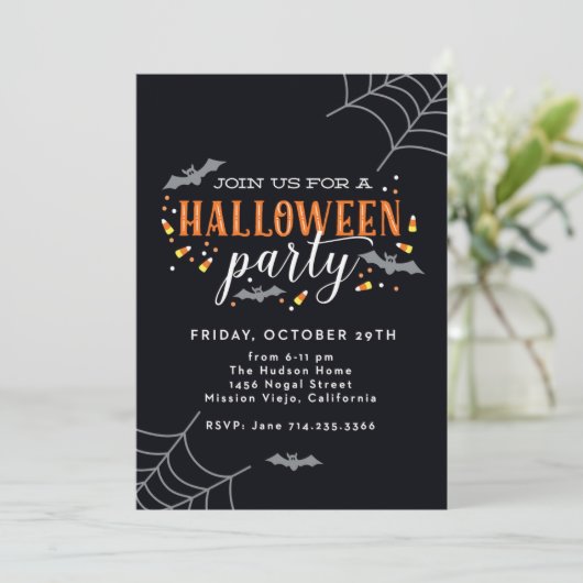 Spooktaculaire Dark Haunted House Halloween Party Kaart (Staand voorkant)