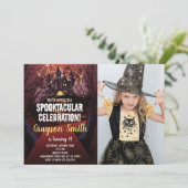 Spooktaculaire Halloween Birthday Invitation foto Kaart (Staand voorkant)