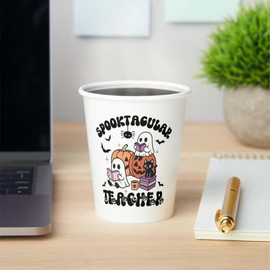 Spooktaculaire leraar Halloween Ghosts & Pumpkins Papieren Bekers (Insitu)