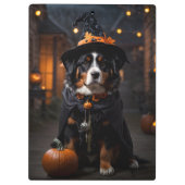Spooktacular Berner Dog: Een Halloween Howl-o-Ween Klembord (Achterkant)