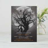 Spooktacular Dark Haunted Forest Halloween Party Kaart (Staand voorkant)