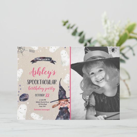 Spooktacular Halloween Witch Pet Ghost Birthday Kaart (Staand voorkant)