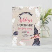 Spooktacular Halloween Witch Pet Ghost Birthday Kaart (Staand voorkant)