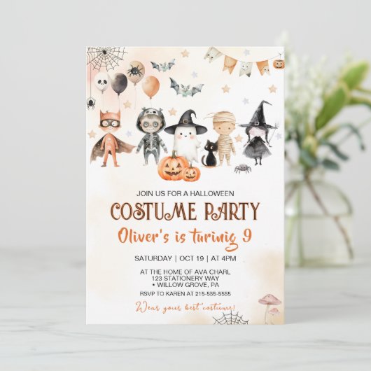 Spooktacular Kostuumfeest Halloween Verjaardag Kaart (Staand voorkant)
