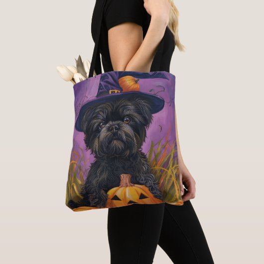 Spooky Affenpinscher Halloween Heks en Pompoen Tote Bag (Dichtbij)