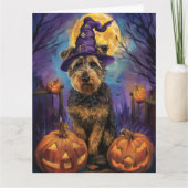 Spooky Airedale Halloween Witch and Pumpkin Kaart (Voorkant)