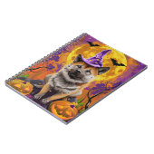 Spooky Akita Halloween Witch & Pumpkin Notitieboek (Linkerzijde)