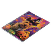 Spooky Australische Terriër Halloween Witch Pumpki Notitieboek (Linkerzijde)