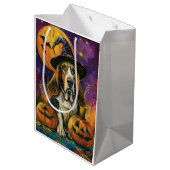 Spooky Basset Hound Halloween Witch and Pumpkin Medium Cadeauzakje (Achterkant Gekanteld)