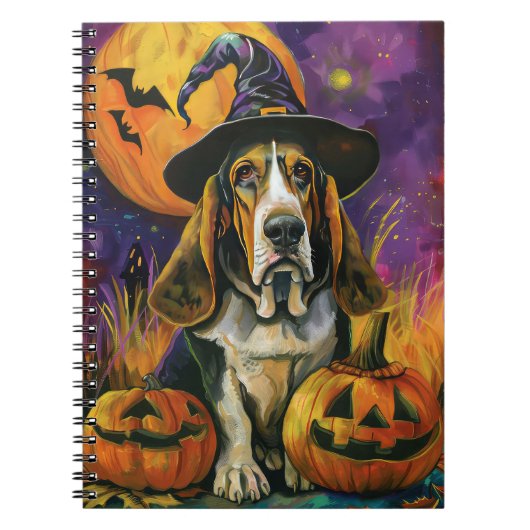 Spooky Basset Hound Halloween Witch and Pumpkin Notitieboek (Voorkant)