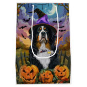 Spooky Berner Mountain Halloween Witch Pumpkin Medium Cadeauzakje (Achterkant)