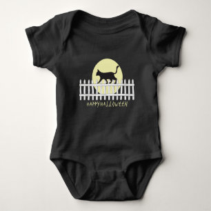 Spooky Black Cat op Picket Fence T-Shirt