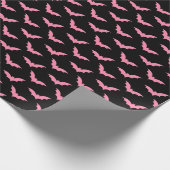 Spooky Black & Pink Bats Wrapping Paper Roll Cadeaupapier (Hoek)