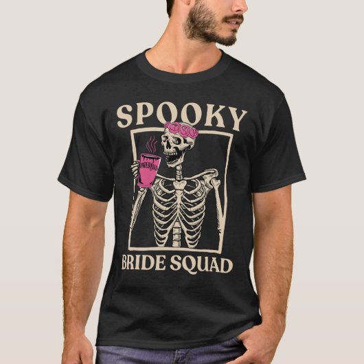 Spooky Bride Squad Skeleton Halloween Chelorette P T-shirt (Voorkant)