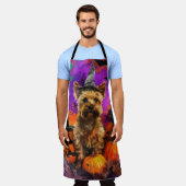 Spooky Cairn Terrier Hond Halloween Heksenpompoen Schort (Gedragen)